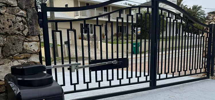 Swing Gate Opener with Keypad Tucker